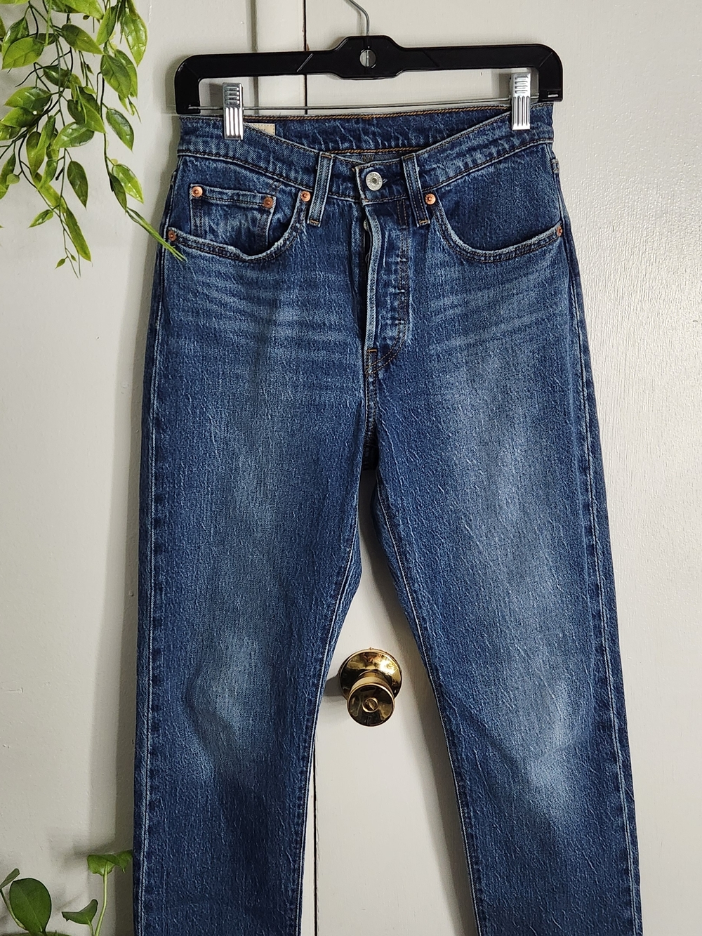 🔥 Levi’s 501® Premium Straight Leg Jeans 🔥
